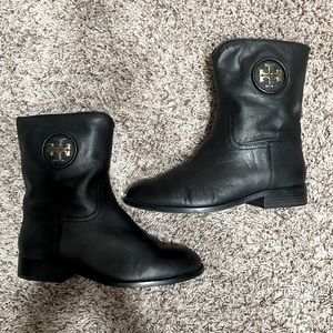 Tory Burch booties in black! Size 8 EUC